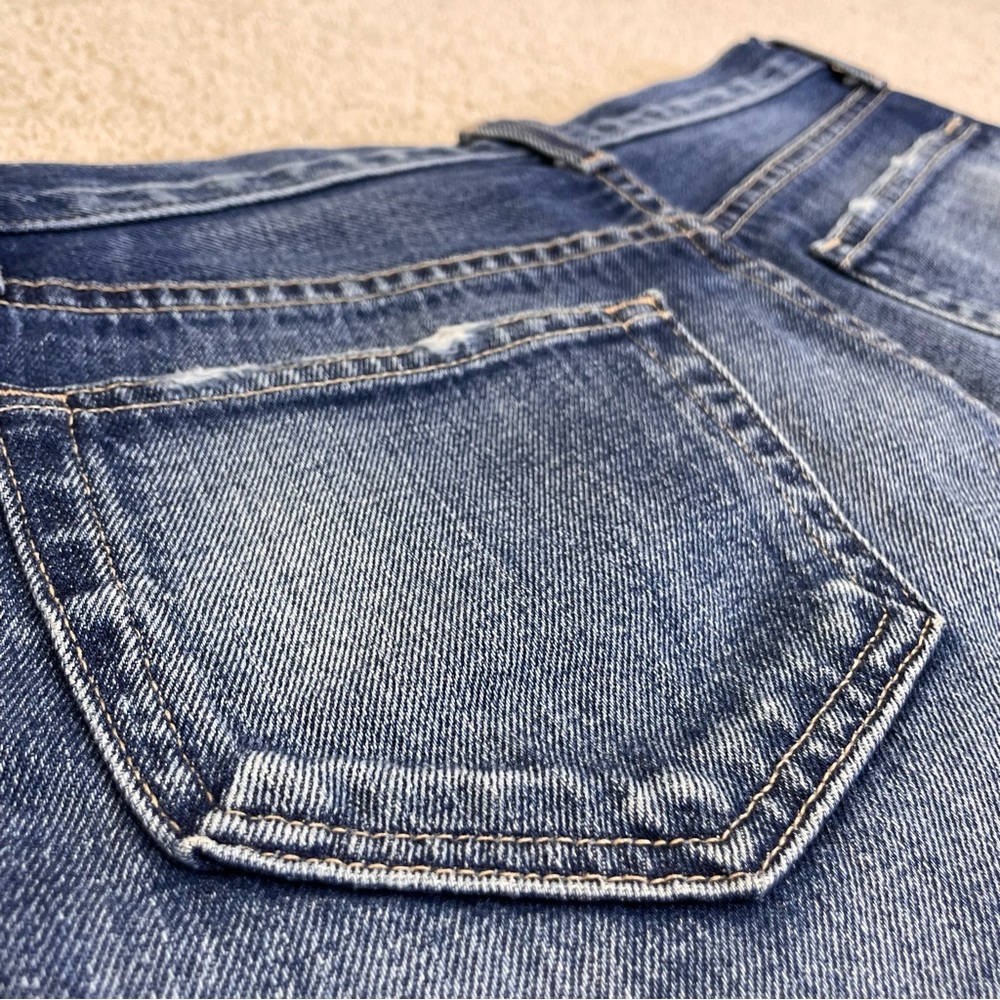 L'agence Marilyn High Rise Denim Short in Newberry - Picture 8 of 17